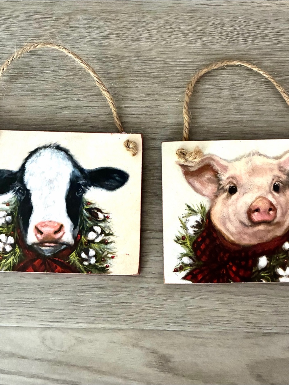 Farmhouse Holiday Hanging Plaques - Set of 2 (Cow & Pig)